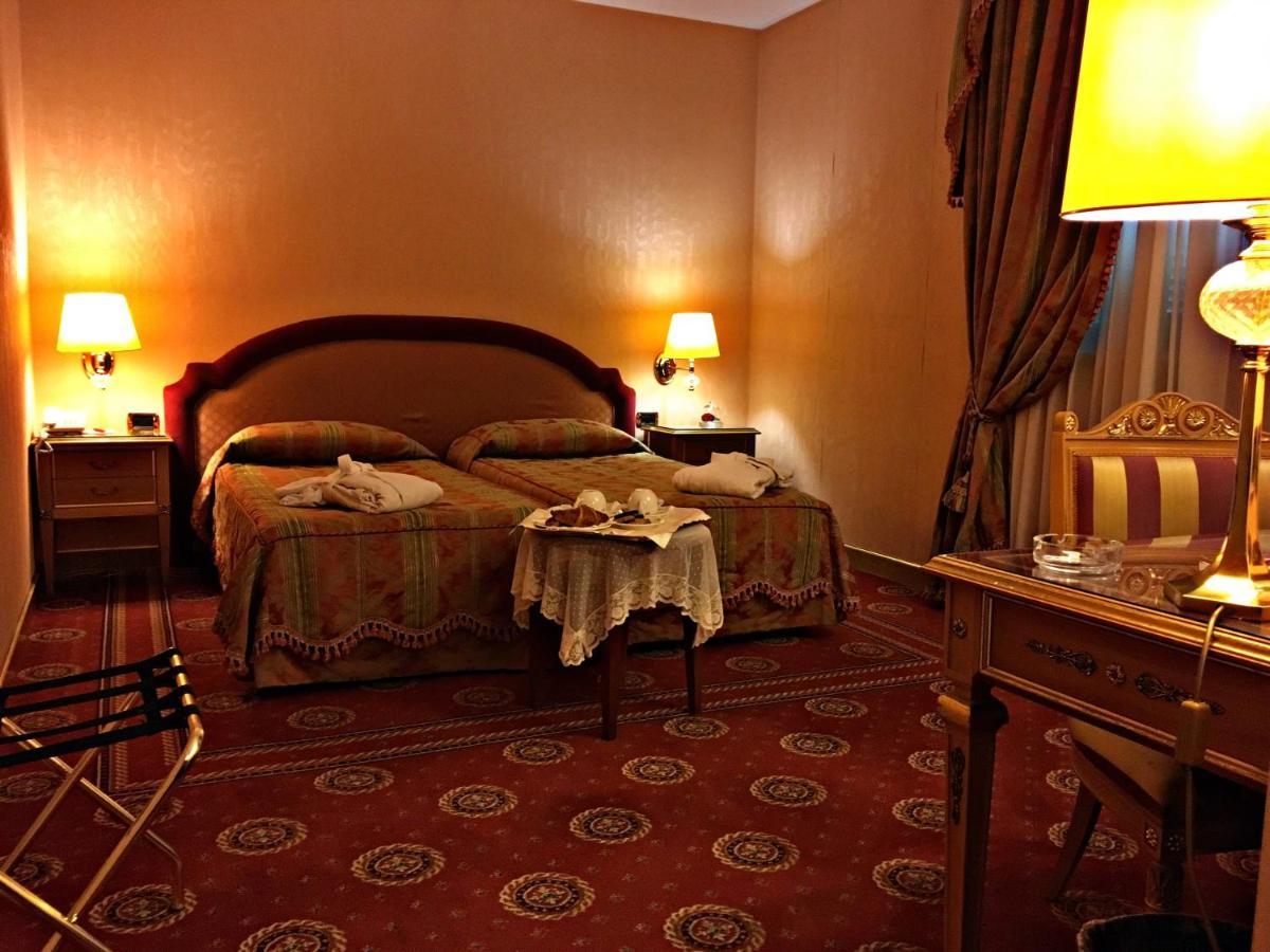 Andreola Central Hotel Milano Ngoại thất bức ảnh