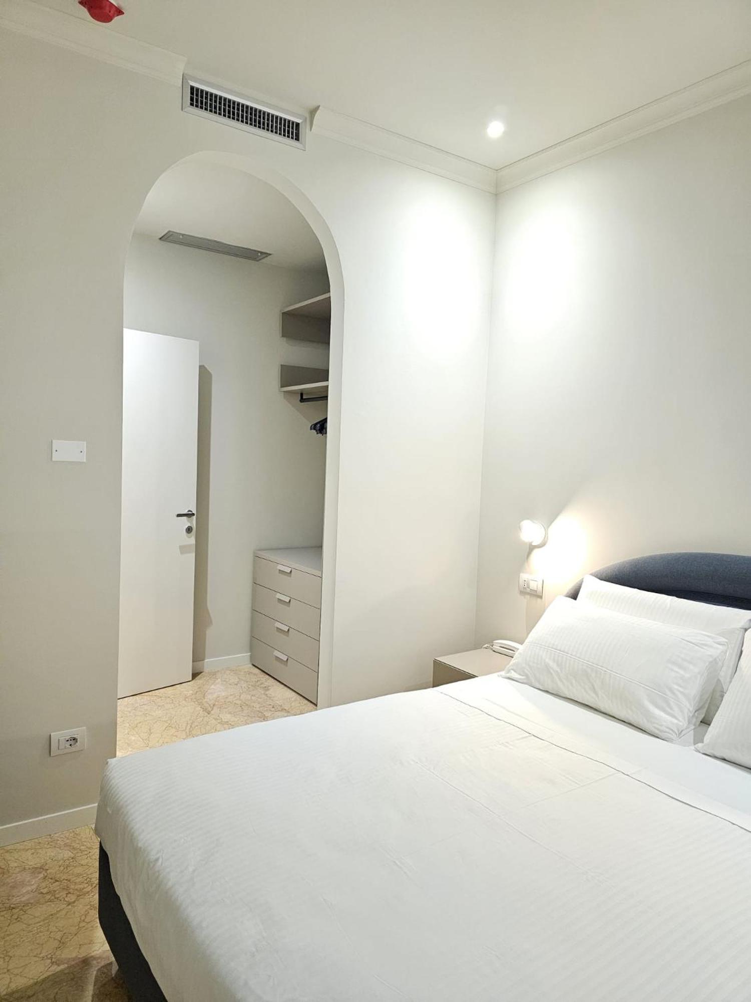 Andreola Central Hotel Milano Ngoại thất bức ảnh