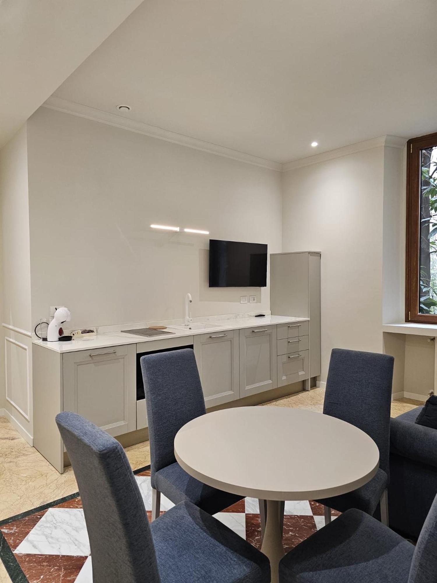 Andreola Central Hotel Milano Ngoại thất bức ảnh